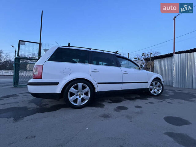 Белый Фольксваген Пассат, объемом двигателя 1.9 л и пробегом 435 тыс. км за 4700 $, фото 3 на Automoto.ua