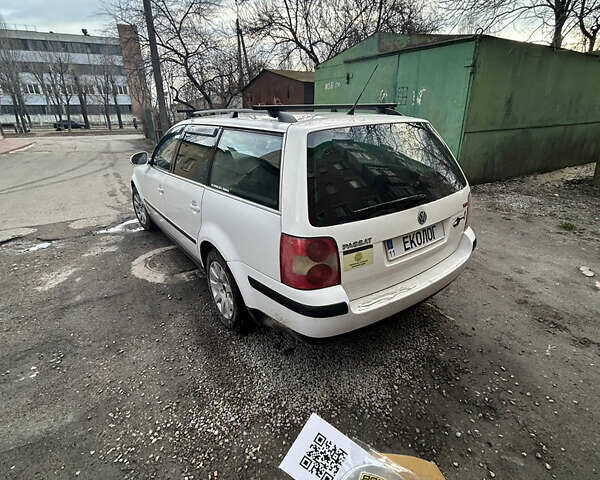Белый Фольксваген Пассат, объемом двигателя 1.9 л и пробегом 435 тыс. км за 4700 $, фото 8 на Automoto.ua