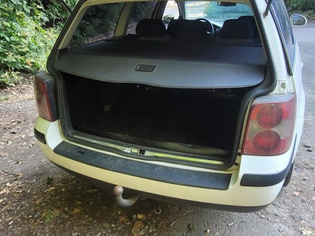 Білий Фольксваген Пассат, об'ємом двигуна 2 л та пробігом 456 тис. км за 4134 $, фото 3 на Automoto.ua