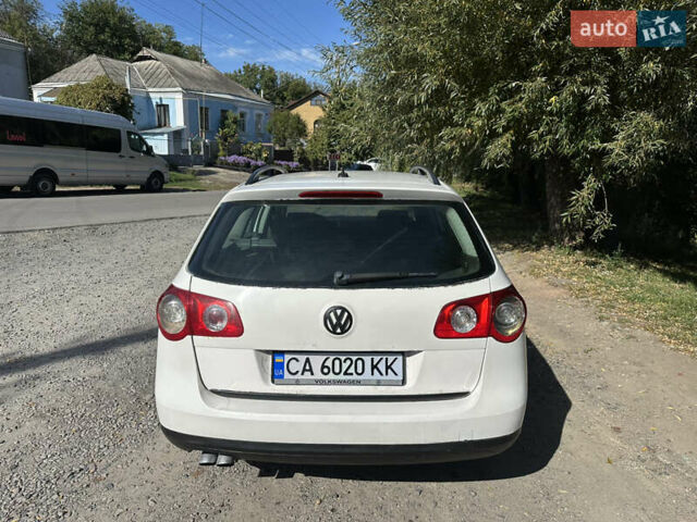 Білий Фольксваген Пассат, об'ємом двигуна 1.97 л та пробігом 333 тис. км за 4550 $, фото 4 на Automoto.ua