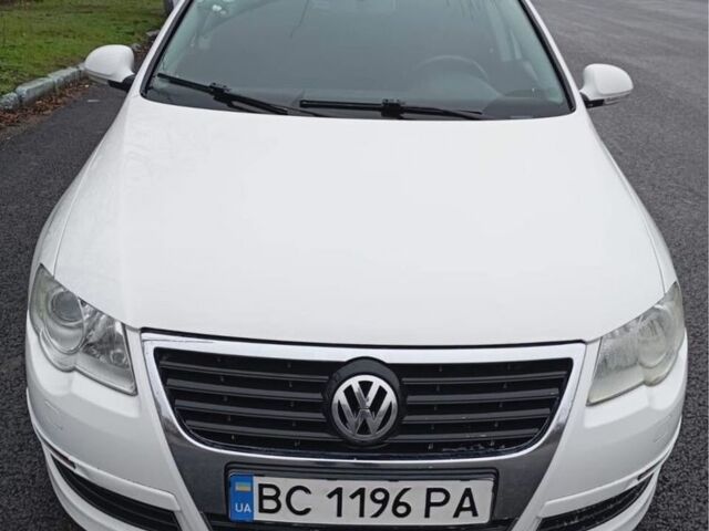 Білий Фольксваген Пассат, об'ємом двигуна 2 л та пробігом 200 тис. км за 6100 $, фото 12 на Automoto.ua