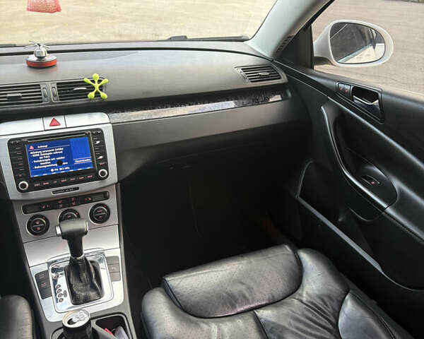 Фольксваген Пассат 2007 в Славуте на Automoto.ua Белый Фольксваген Пассат, объемом двигателя 2 л и пробегом 210 тыс. км за 6700 $, фото 23 на Automoto.ua