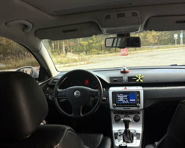 Фольксваген Пассат 2007 в Славуте на Automoto.ua Белый Фольксваген Пассат, объемом двигателя 2 л и пробегом 210 тыс. км за 6700 $, фото 21 на Automoto.ua