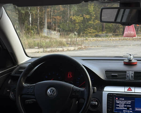 Фольксваген Пассат 2007 в Славуте на Automoto.ua Белый Фольксваген Пассат, объемом двигателя 2 л и пробегом 210 тыс. км за 6700 $, фото 22 на Automoto.ua