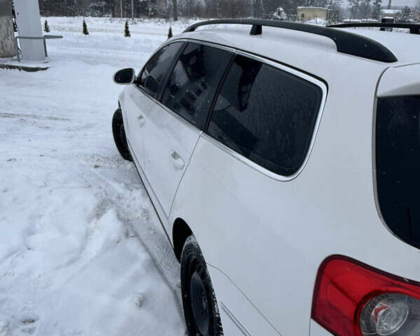 Белый Фольксваген Пассат, объемом двигателя 2 л и пробегом 207 тыс. км за 5500 $, фото 5 на Automoto.ua