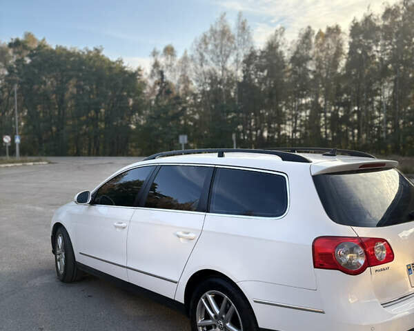 Фольксваген Пассат 2007 в Славуте на Automoto.ua Белый Фольксваген Пассат, объемом двигателя 2 л и пробегом 210 тыс. км за 6700 $, фото 3 на Automoto.ua