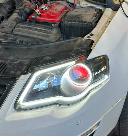 Белый Фольксваген Пассат, объемом двигателя 1.97 л и пробегом 430 тыс. км за 8400 $, фото 47 на Automoto.ua