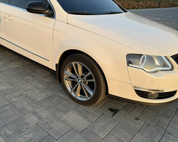 Белый Фольксваген Пассат, объемом двигателя 1.97 л и пробегом 430 тыс. км за 8400 $, фото 8 на Automoto.ua