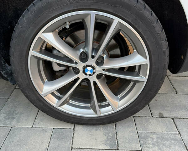 Белый Фольксваген Пассат, объемом двигателя 1.97 л и пробегом 430 тыс. км за 8400 $, фото 18 на Automoto.ua