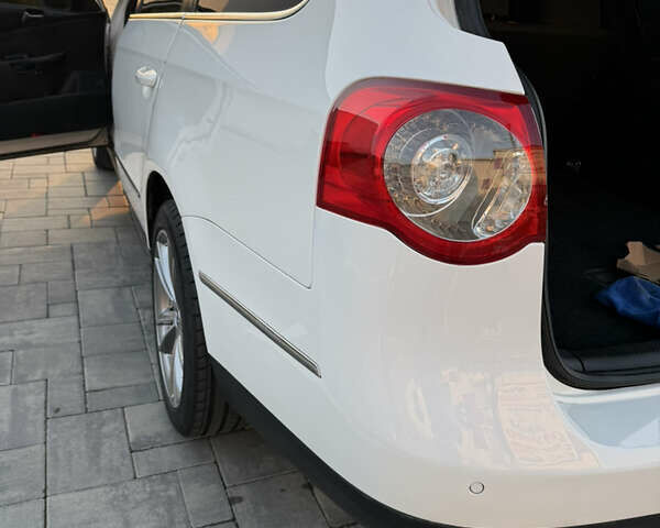 Белый Фольксваген Пассат, объемом двигателя 1.97 л и пробегом 430 тыс. км за 8400 $, фото 12 на Automoto.ua