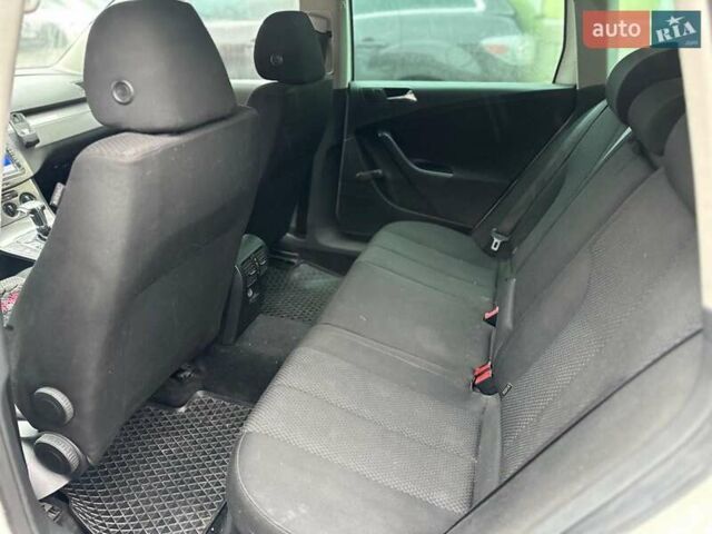 Білий Фольксваген Пассат, об'ємом двигуна 2 л та пробігом 238 тис. км за 6990 $, фото 6 на Automoto.ua