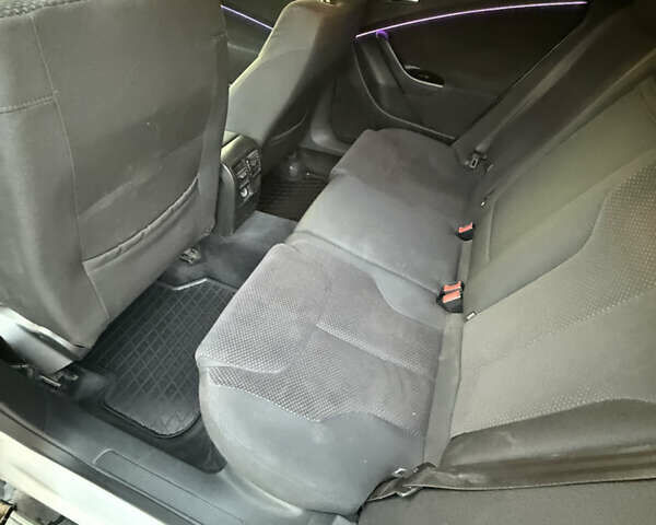 Белый Фольксваген Пассат, объемом двигателя 1.97 л и пробегом 430 тыс. км за 8400 $, фото 31 на Automoto.ua