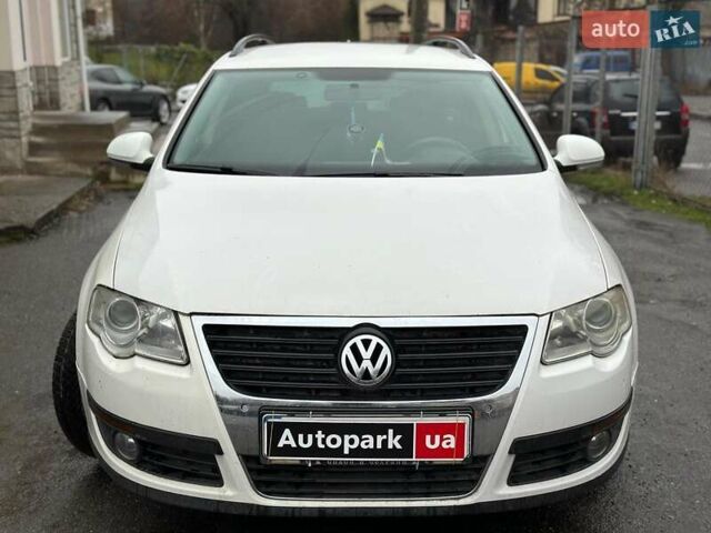 Білий Фольксваген Пассат, об'ємом двигуна 2 л та пробігом 238 тис. км за 6990 $, фото 1 на Automoto.ua