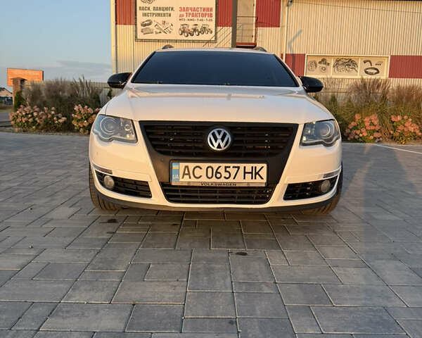 Белый Фольксваген Пассат, объемом двигателя 1.97 л и пробегом 430 тыс. км за 8400 $, фото 2 на Automoto.ua