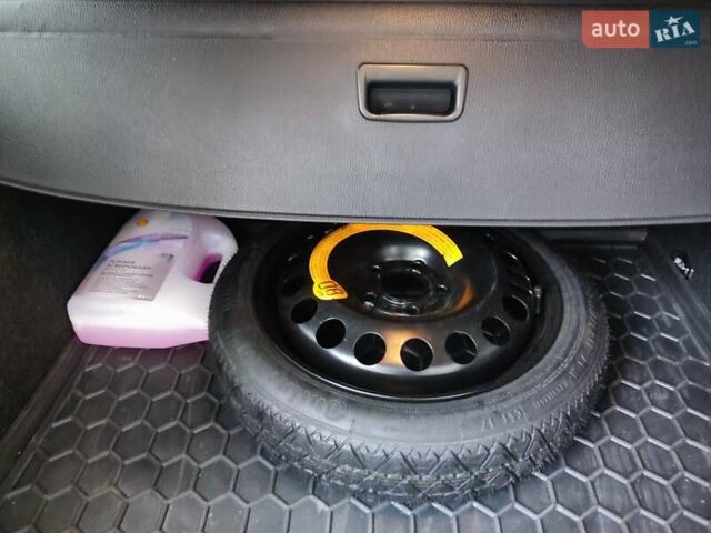 Белый Фольксваген Пассат, объемом двигателя 1.6 л и пробегом 227 тыс. км за 7500 $, фото 8 на Automoto.ua