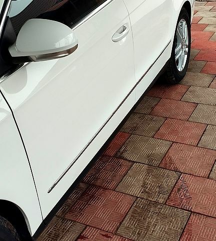 Белый Фольксваген Пассат, объемом двигателя 2 л и пробегом 261 тыс. км за 7250 $, фото 1 на Automoto.ua