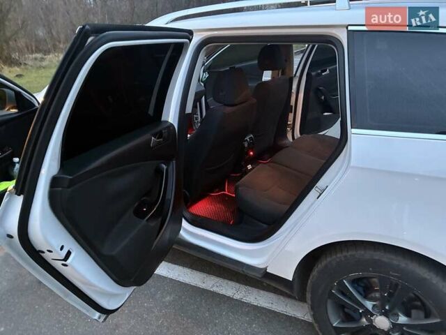 Білий Фольксваген Пассат, об'ємом двигуна 2 л та пробігом 360 тис. км за 8600 $, фото 10 на Automoto.ua