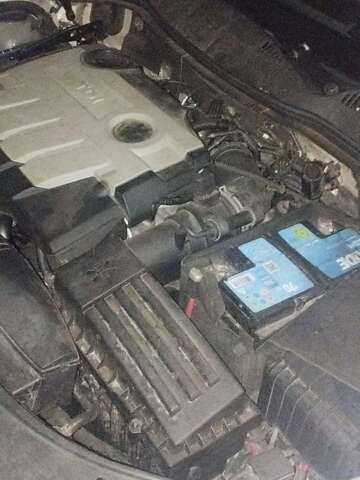 Белый Фольксваген Пассат, объемом двигателя 2 л и пробегом 266 тыс. км за 7000 $, фото 5 на Automoto.ua