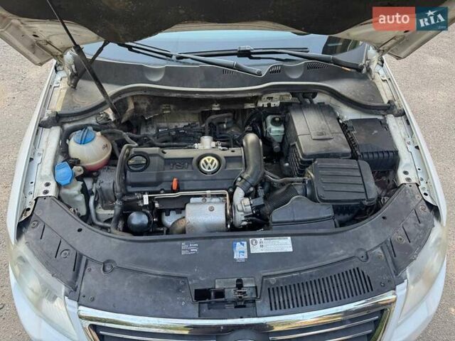 Білий Фольксваген Пассат, об'ємом двигуна 1.39 л та пробігом 264 тис. км за 6500 $, фото 13 на Automoto.ua