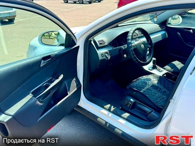 Білий Фольксваген Пассат, об'ємом двигуна 1.4 л та пробігом 325 тис. км за 4999 $, фото 3 на Automoto.ua