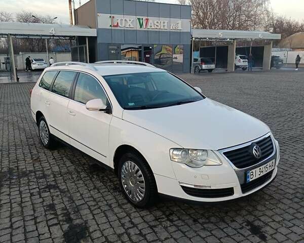 Белый Фольксваген Пассат, объемом двигателя 1.4 л и пробегом 157 тыс. км за 5500 $, фото 1 на Automoto.ua