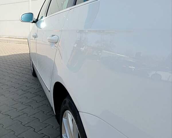 Білий Фольксваген Пассат, об'ємом двигуна 1.4 л та пробігом 146 тис. км за 8450 $, фото 15 на Automoto.ua