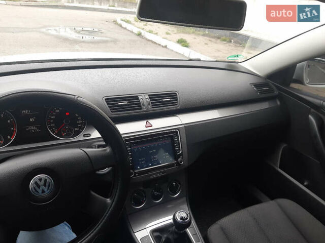 Белый Фольксваген Пассат, объемом двигателя 1.4 л и пробегом 192 тыс. км за 6550 $, фото 1 на Automoto.ua