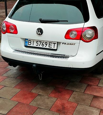 Белый Фольксваген Пассат, объемом двигателя 2 л и пробегом 261 тыс. км за 7250 $, фото 5 на Automoto.ua