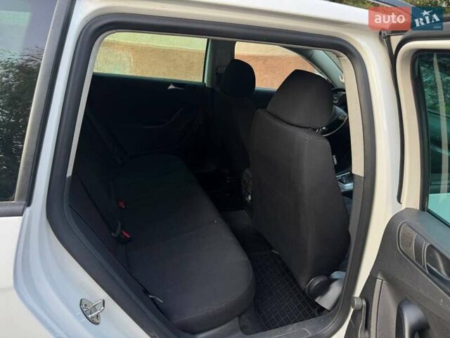 Білий Фольксваген Пассат, об'ємом двигуна 1.39 л та пробігом 264 тис. км за 6500 $, фото 10 на Automoto.ua