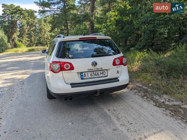 Белый Фольксваген Пассат, объемом двигателя 2 л и пробегом 300 тыс. км за 8500 $, фото 3 на Automoto.ua