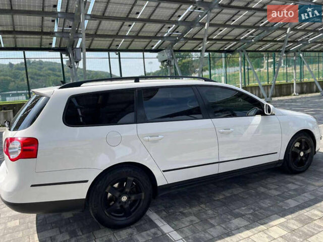 Белый Фольксваген Пассат, объемом двигателя 1.97 л и пробегом 290 тыс. км за 6600 $, фото 4 на Automoto.ua
