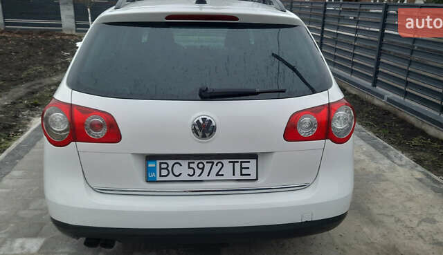 Белый Фольксваген Пассат, объемом двигателя 1.97 л и пробегом 370 тыс. км за 7900 $, фото 6 на Automoto.ua