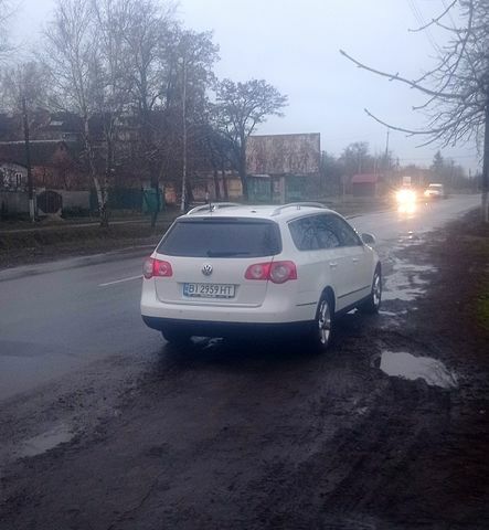 Білий Фольксваген Пассат, об'ємом двигуна 1.4 л та пробігом 250 тис. км за 6900 $, фото 7 на Automoto.ua