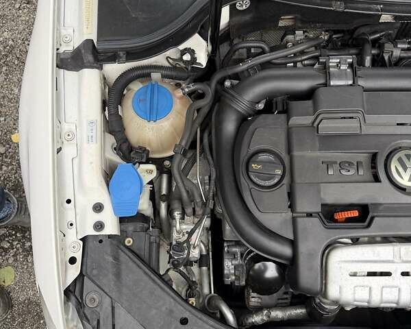 Белый Фольксваген Пассат, объемом двигателя 1.39 л и пробегом 174 тыс. км за 7500 $, фото 19 на Automoto.ua