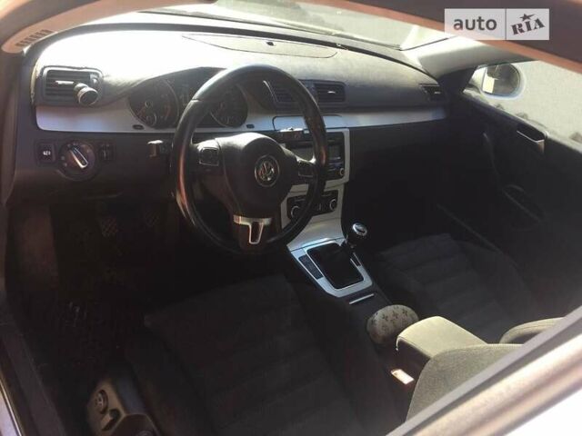 Белый Фольксваген Пассат, объемом двигателя 1.39 л и пробегом 375 тыс. км за 5150 $, фото 5 на Automoto.ua