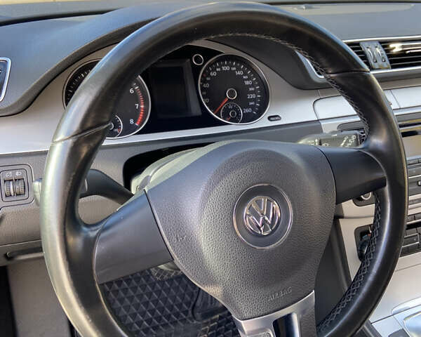 Белый Фольксваген Пассат, объемом двигателя 1.8 л и пробегом 130 тыс. км за 8800 $, фото 20 на Automoto.ua