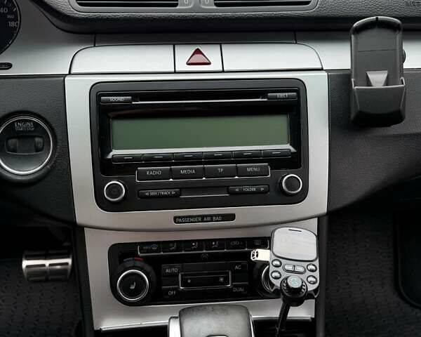 Белый Фольксваген Пассат, объемом двигателя 1.39 л и пробегом 174 тыс. км за 7500 $, фото 25 на Automoto.ua