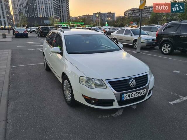 Белый Фольксваген Пассат, объемом двигателя 1.6 л и пробегом 264 тыс. км за 6350 $, фото 17 на Automoto.ua