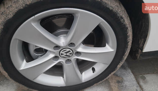 Белый Фольксваген Пассат, объемом двигателя 1.97 л и пробегом 370 тыс. км за 7900 $, фото 18 на Automoto.ua