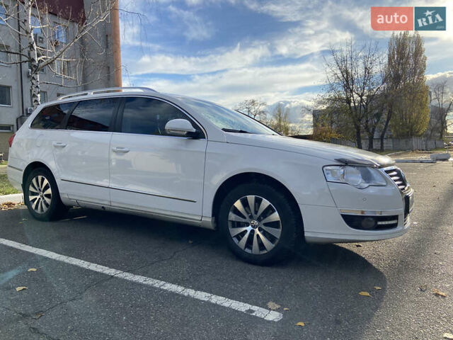 Белый Фольксваген Пассат, объемом двигателя 1.8 л и пробегом 130 тыс. км за 8800 $, фото 3 на Automoto.ua