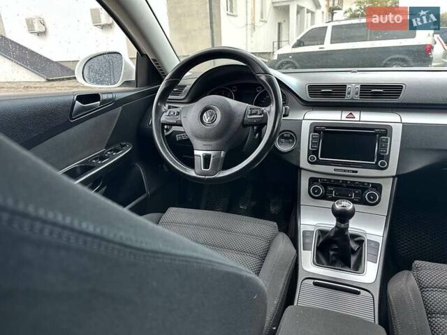 Белый Фольксваген Пассат, объемом двигателя 1.4 л и пробегом 340 тыс. км за 4650 $, фото 11 на Automoto.ua
