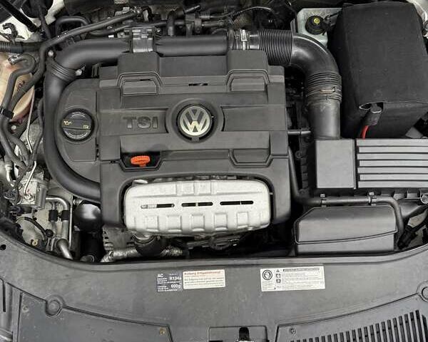 Белый Фольксваген Пассат, объемом двигателя 1.39 л и пробегом 174 тыс. км за 7500 $, фото 18 на Automoto.ua