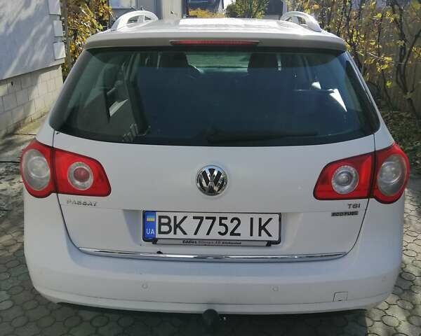 Белый Фольксваген Пассат, объемом двигателя 1.39 л и пробегом 308 тыс. км за 6700 $, фото 9 на Automoto.ua