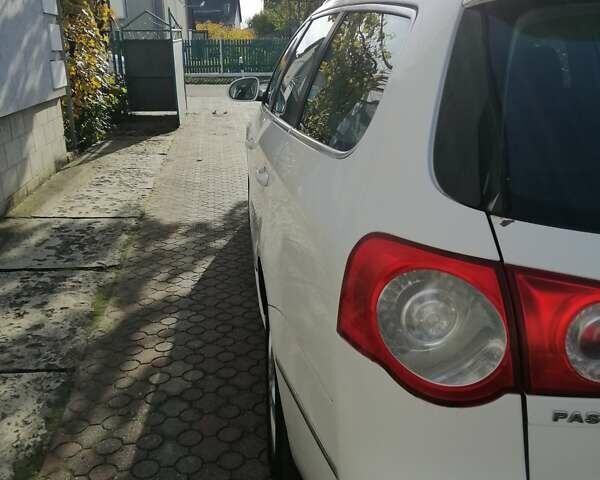 Белый Фольксваген Пассат, объемом двигателя 1.39 л и пробегом 308 тыс. км за 6700 $, фото 7 на Automoto.ua