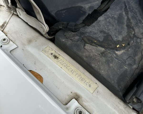 Білий Фольксваген Пассат, об'ємом двигуна 1.39 л та пробігом 315 тис. км за 5400 $, фото 31 на Automoto.ua