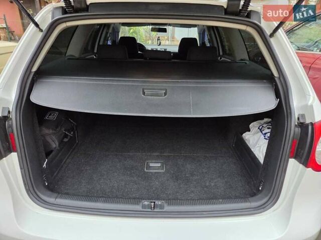 Белый Фольксваген Пассат, объемом двигателя 1.97 л и пробегом 436 тыс. км за 6900 $, фото 6 на Automoto.ua