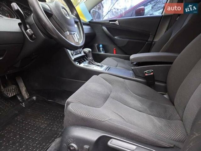 Белый Фольксваген Пассат, объемом двигателя 1.97 л и пробегом 436 тыс. км за 6900 $, фото 10 на Automoto.ua