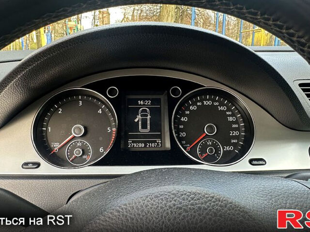 Белый Фольксваген Пассат, объемом двигателя 2 л и пробегом 280 тыс. км за 5200 $, фото 8 на Automoto.ua