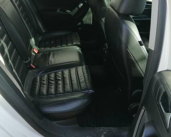 Белый Фольксваген Пассат, объемом двигателя 1.39 л и пробегом 308 тыс. км за 6700 $, фото 1 на Automoto.ua