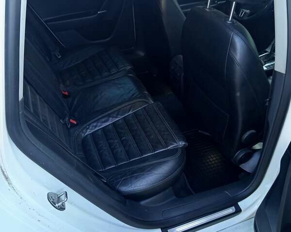 Белый Фольксваген Пассат, объемом двигателя 1.4 л и пробегом 298 тыс. км за 7700 $, фото 4 на Automoto.ua